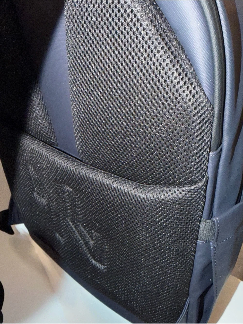 Stubble & Co Everyday Backpack 20L Black made n Sweden NWT!
